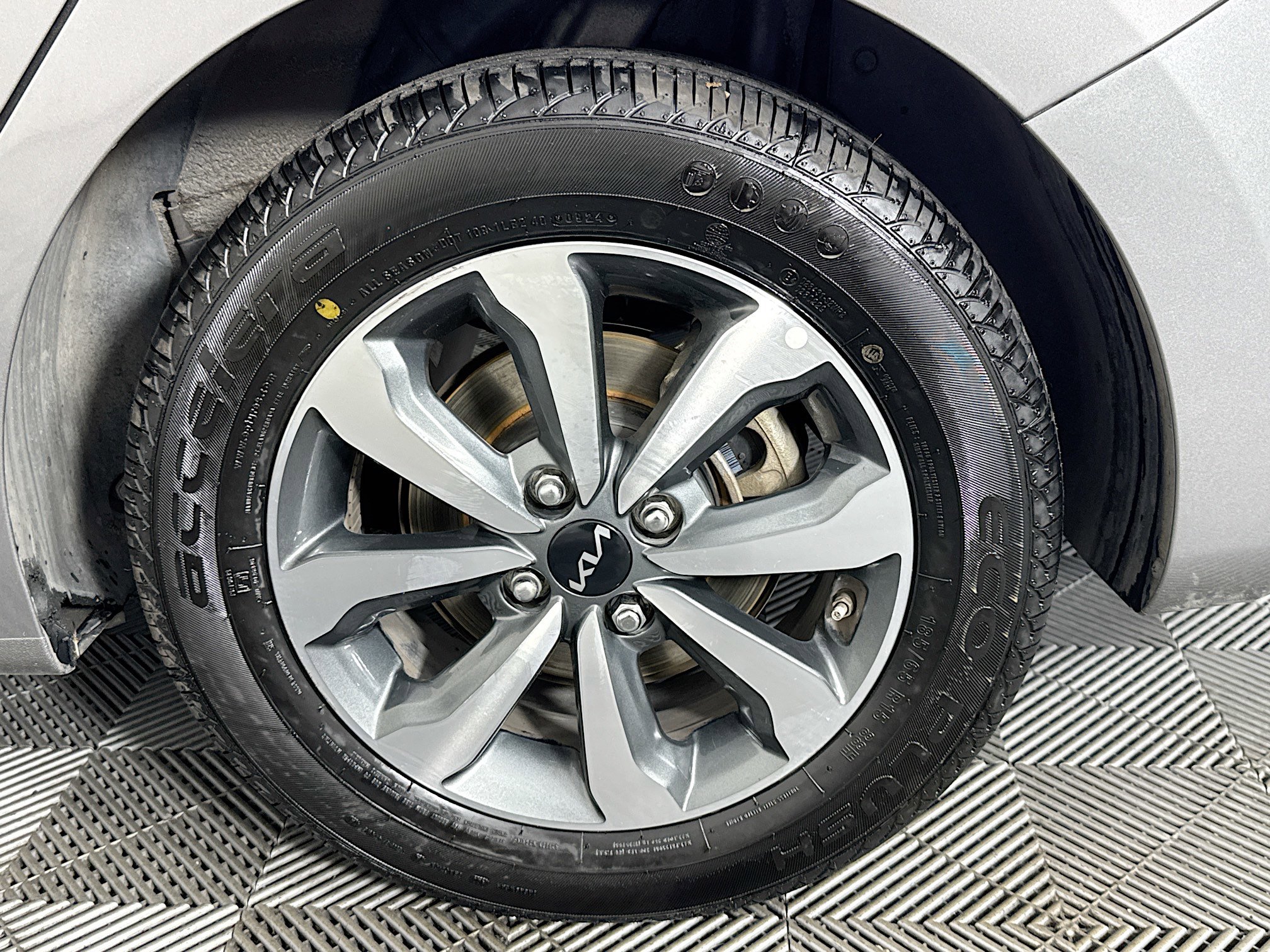 Used 2023 Kia Rio S w/ Technology Package image 65