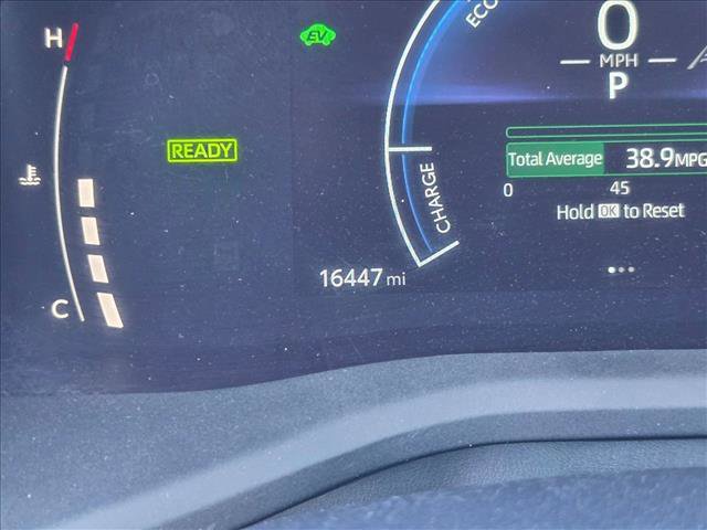 Used 2025 Toyota Camry LE image 11