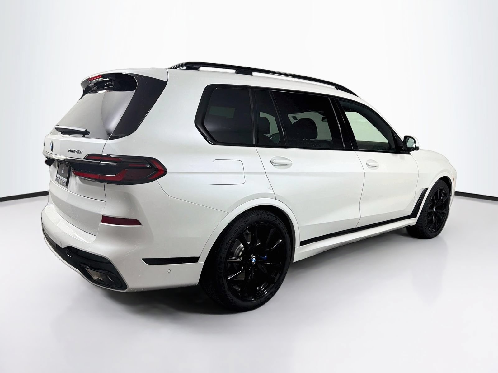 New 2027 BMW X7 xDrive40i w/ M Sport Package AWD/4WD image 7