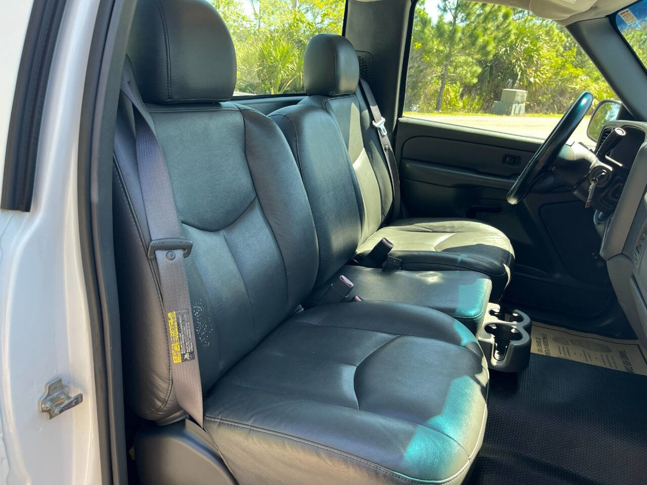 Used 2006 GMC Sierra 1500 W/T RWD image 17