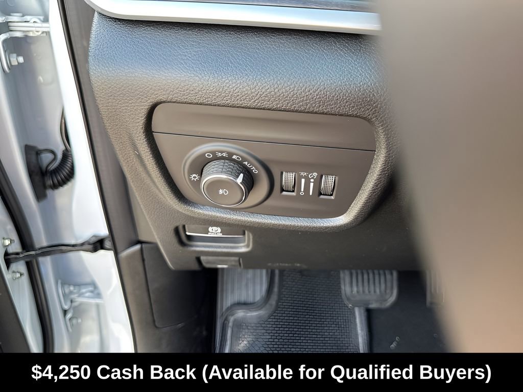 New 2025 Jeep Grand Cherokee Limited AWD/4WD image 29