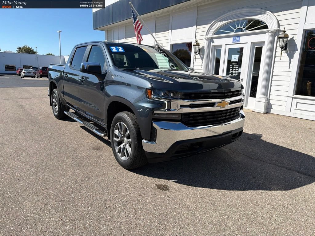 Used 2022 Chevrolet Silverado 1500 LT AWD/4WD image 3