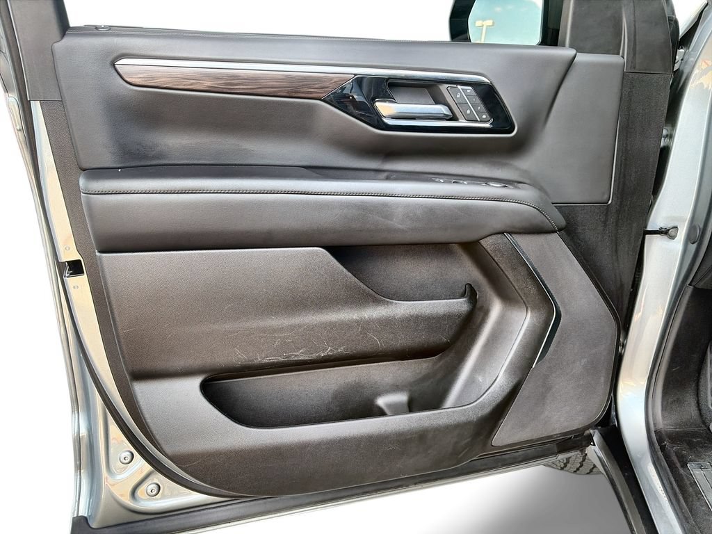 Certified 2025 Chevrolet Tahoe Z71 AWD/4WD image 23