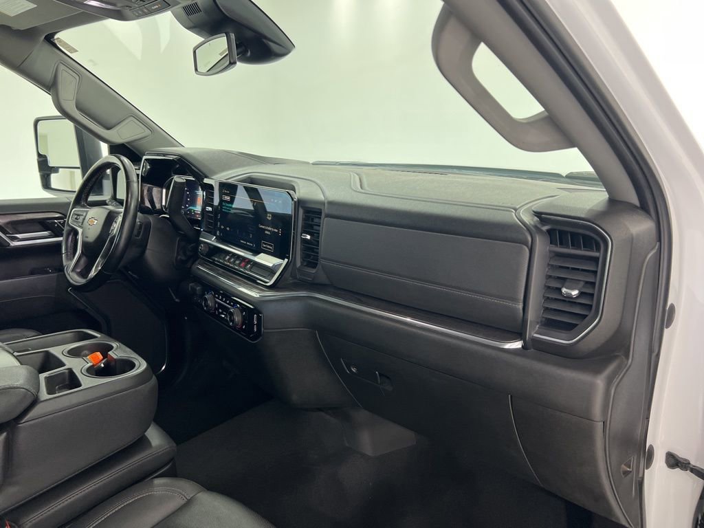 Used 2024 Chevrolet Silverado 2500 LTZ image 25