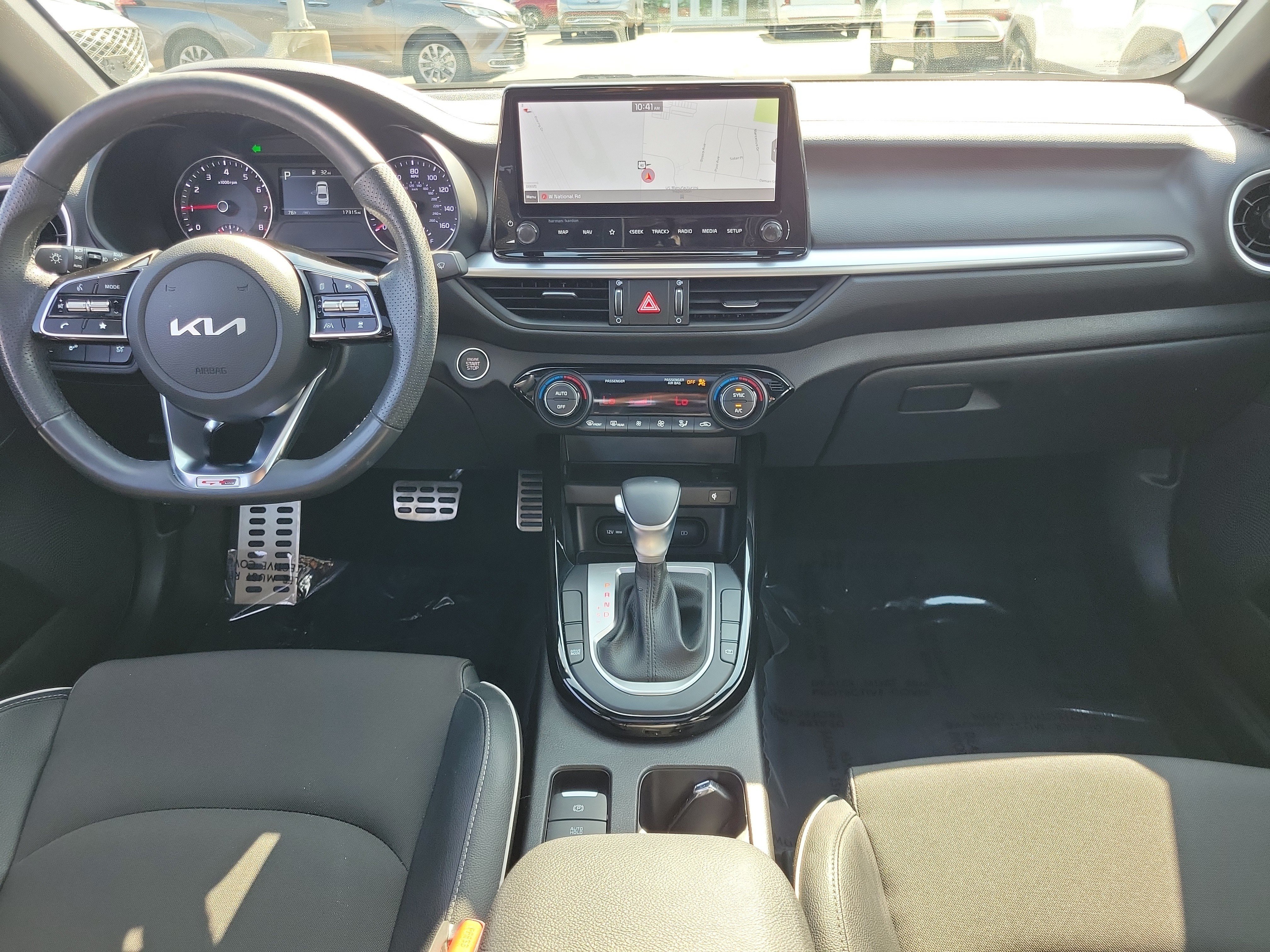 Used 2022 Kia Forte GT-Line w/ GT-Line Premium Package FWD image 9