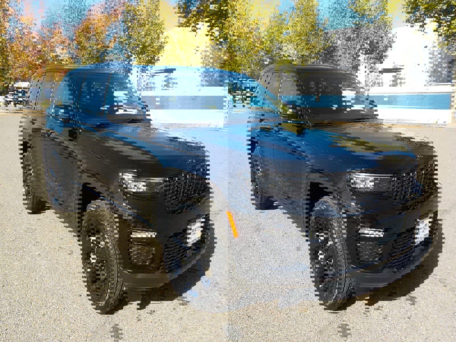 New 2025 Jeep Grand Cherokee Limited w/ Black Appearance Package image 1