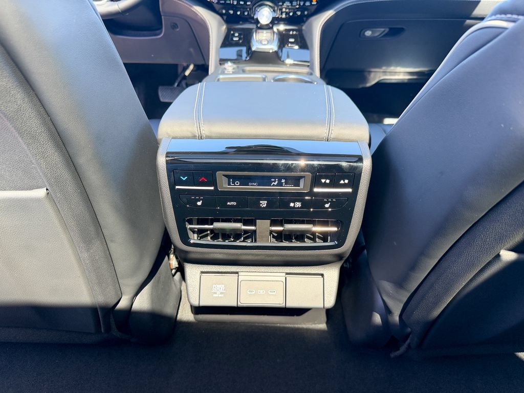 New 2026 Acura MDX w/ Advance Package AWD/4WD image 27