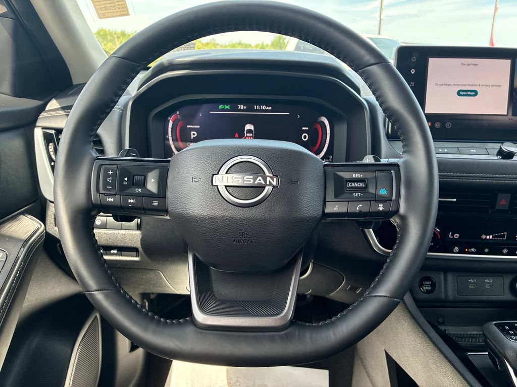 Used 2025 Nissan Rogue SL AWD/4WD image 20