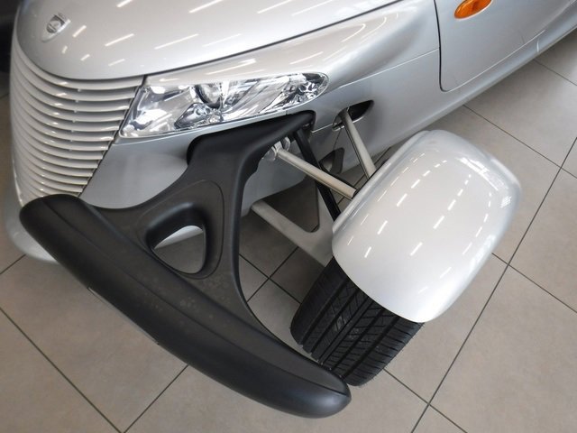 Used 2000 Plymouth Prowler image 21