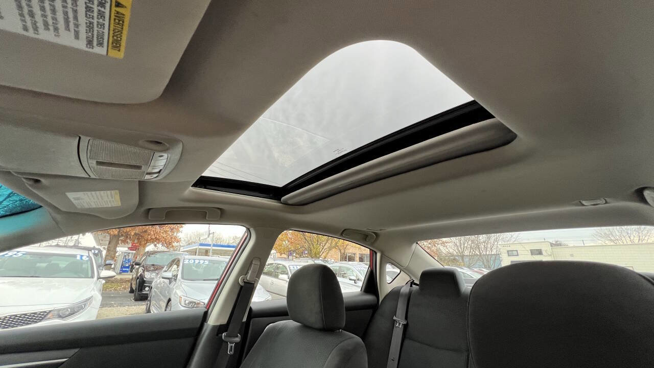 Used 2015 Nissan Altima 2.5 SV w/ Convenience Package FWD image 12