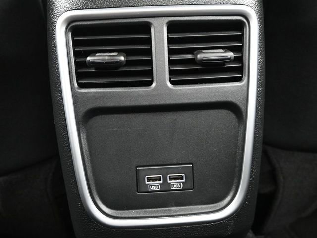 Used 2023 Chrysler 300 Touring image 16