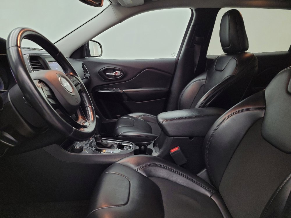 Used 2020 Jeep Cherokee Altitude image 17