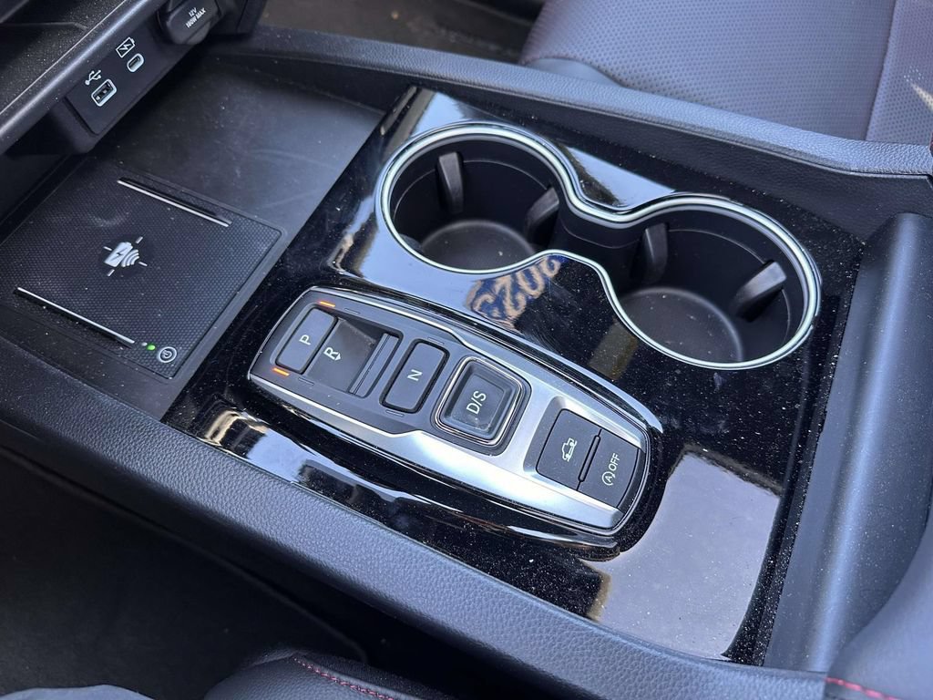 Certified 2025 Honda Ridgeline Black Edition image 28