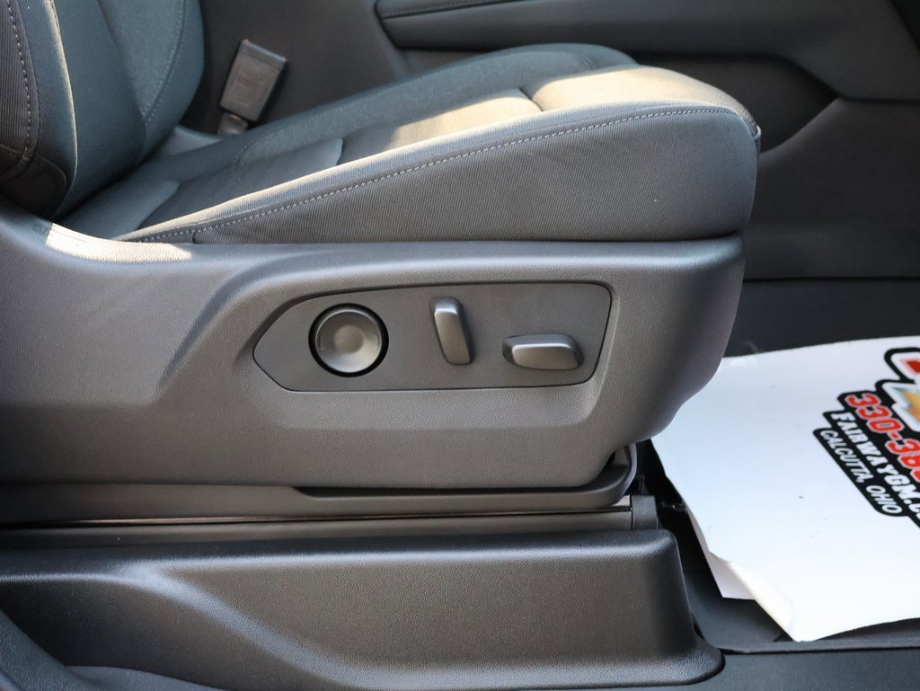 New 2026 Chevrolet Suburban LS image 39