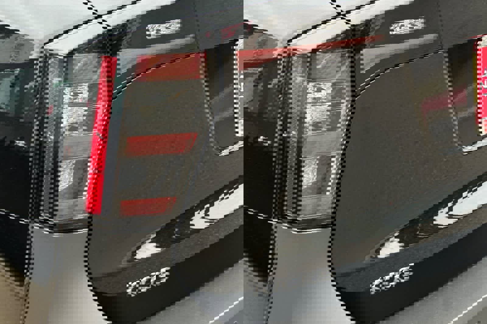 New 2026 Nissan Kicks SR w/ Illumination Package image 29