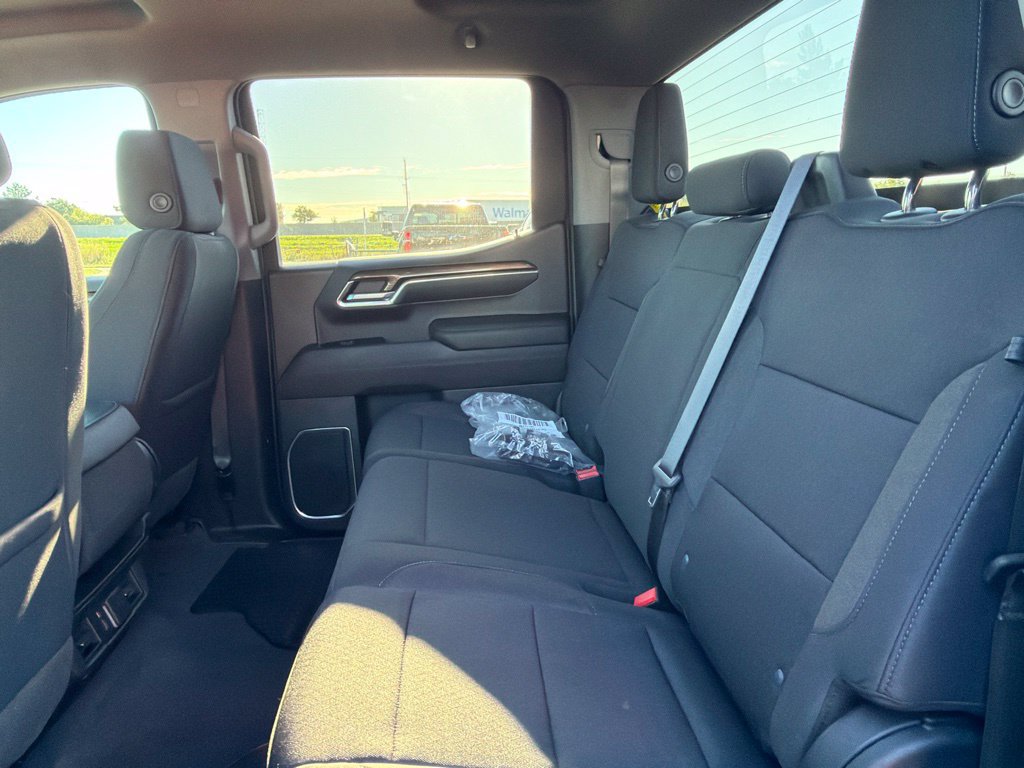 Used 2022 Chevrolet Silverado 1500 LT AWD/4WD image 13