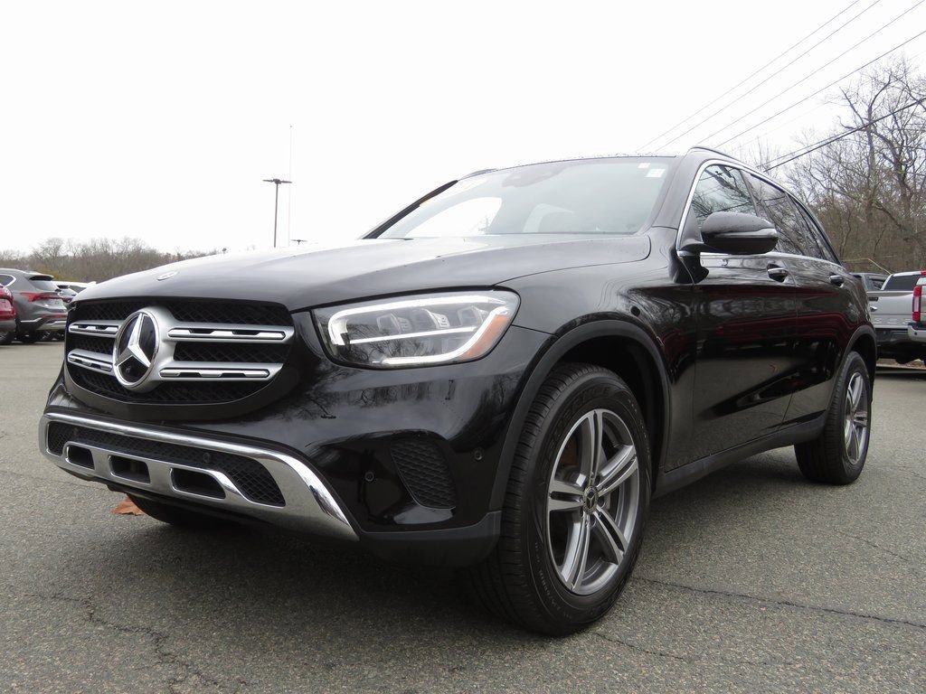 Used 2021 Mercedes-Benz GLC 300 4MATIC image 2