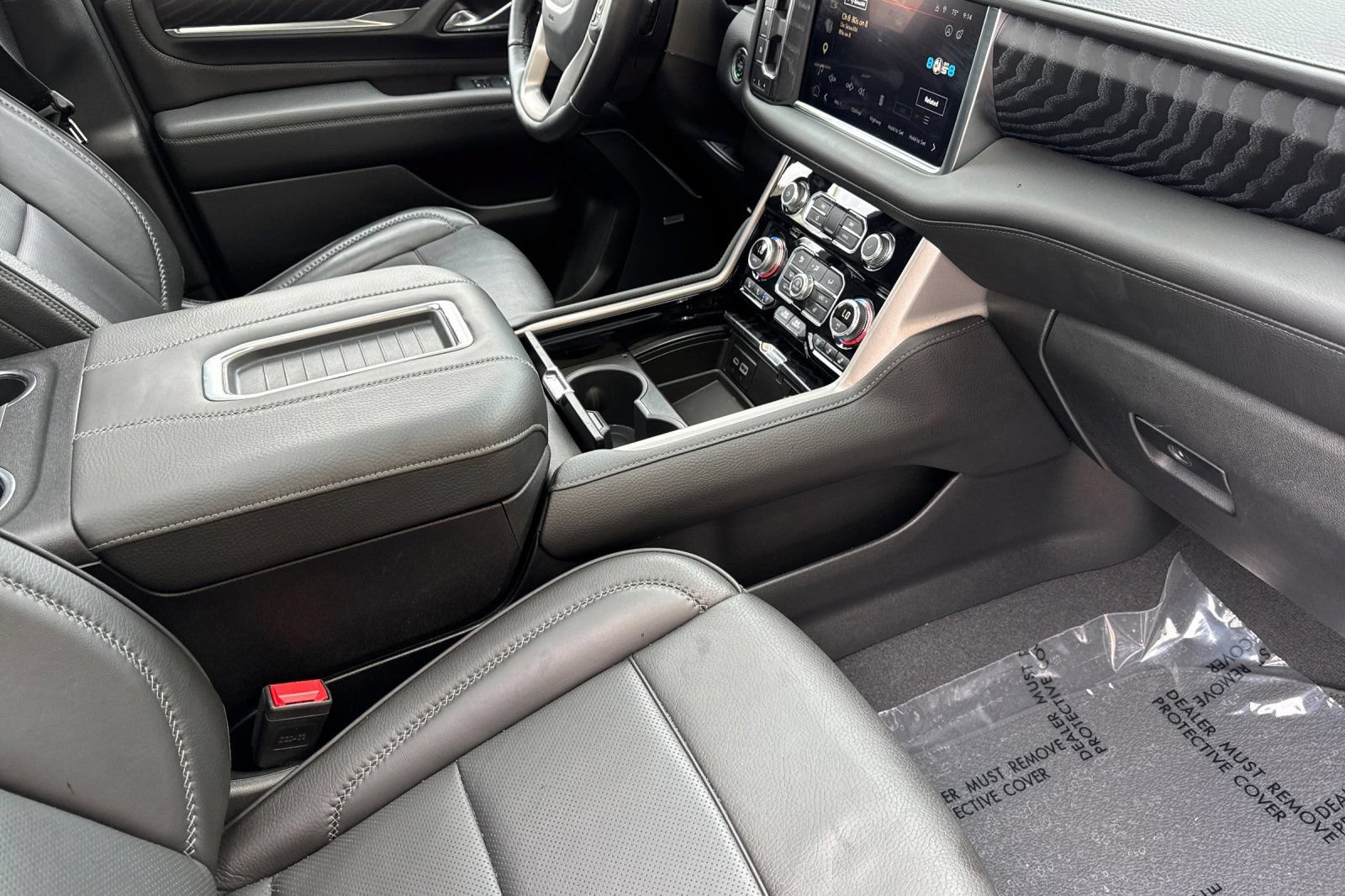 Certified 2024 GMC Yukon XL Denali w/ Advanced Technology Package AWD/4WD image 19