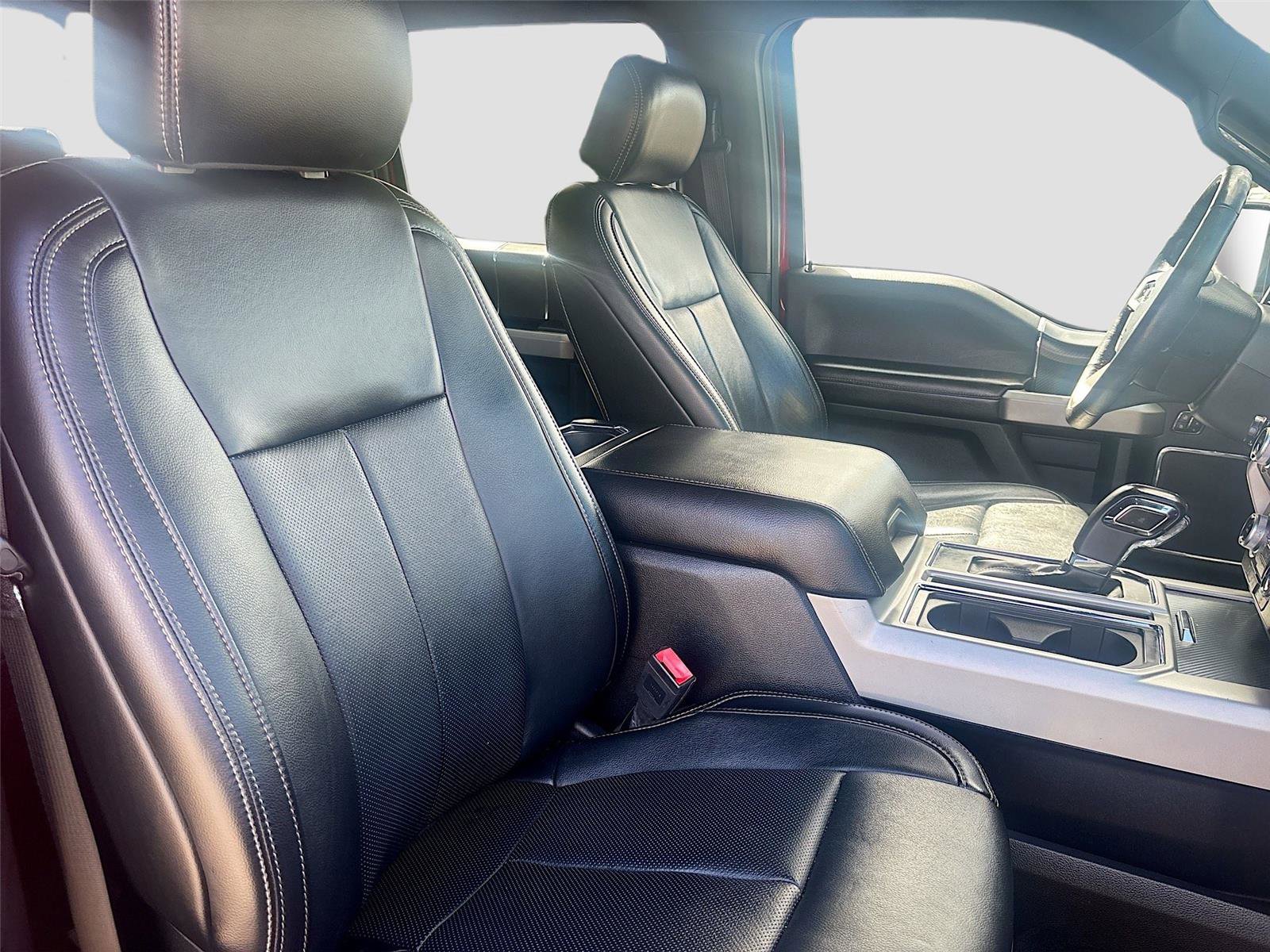 Used 2019 Ford F150 Lariat w/ Equipment Group 502A Luxury image 30