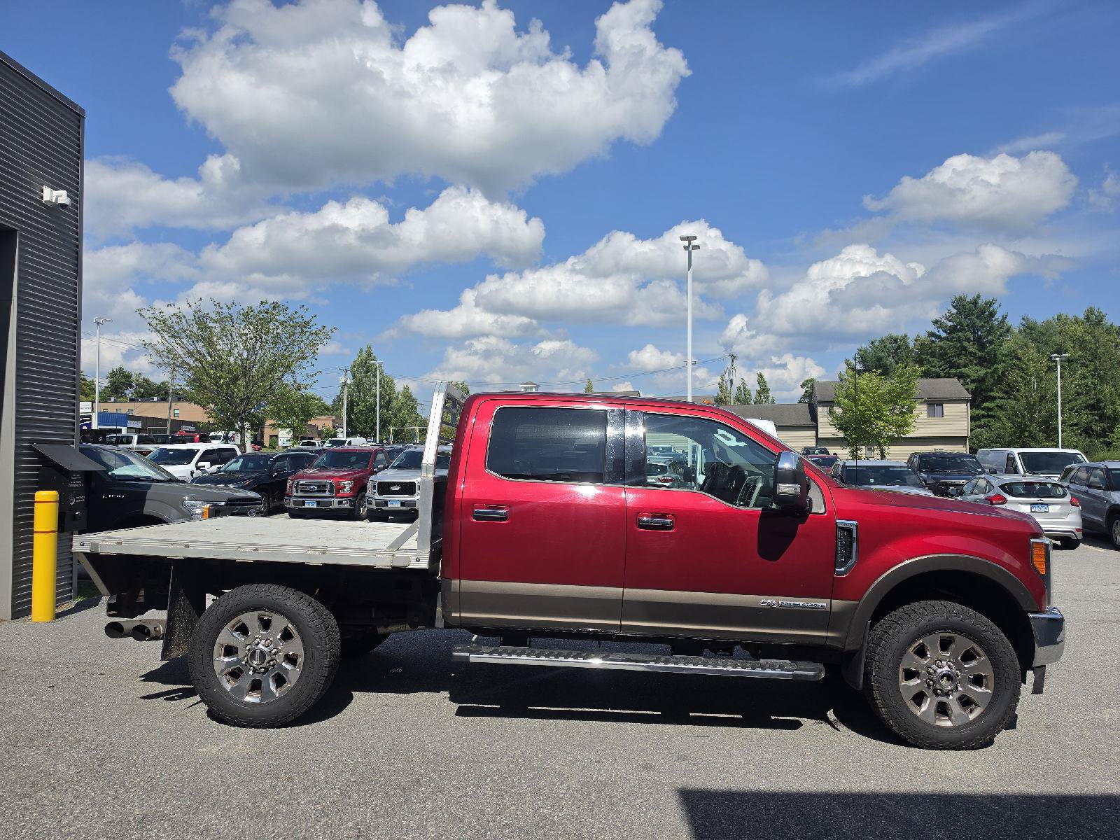 Used 2017 Ford F250 Lariat w/ Lariat Ultimate Package AWD/4WD image 2