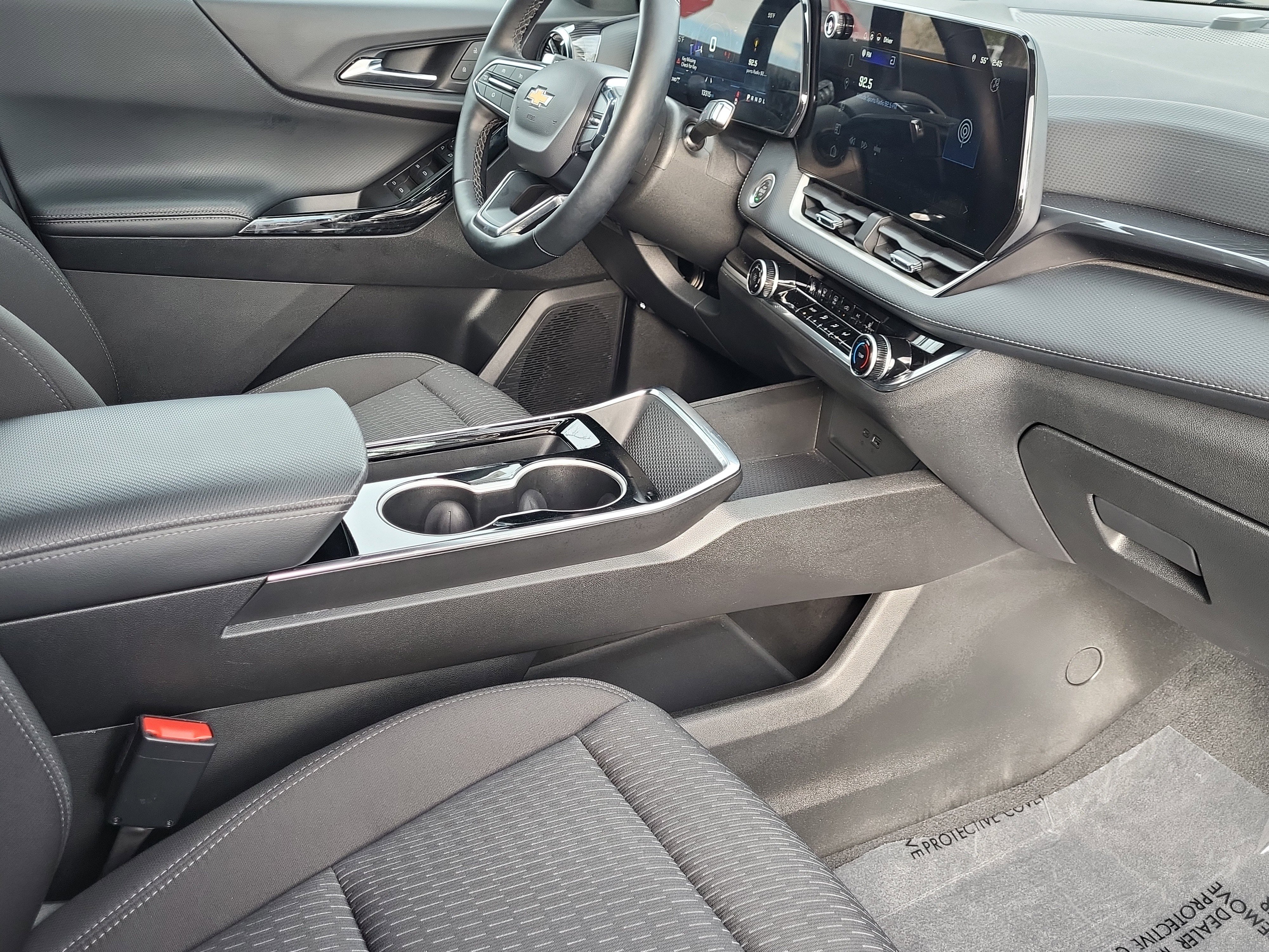 Used 2025 Chevrolet Equinox LT w/ Safety and Technology Package image 19