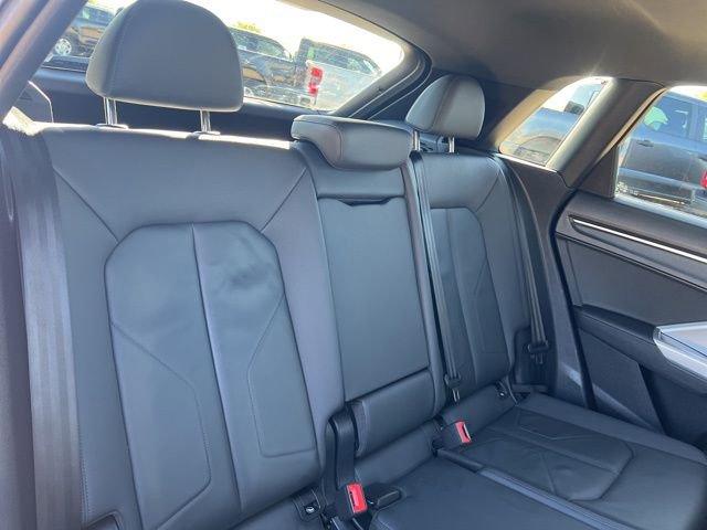Used 2023 Audi Q3 2.0T Premium image 20