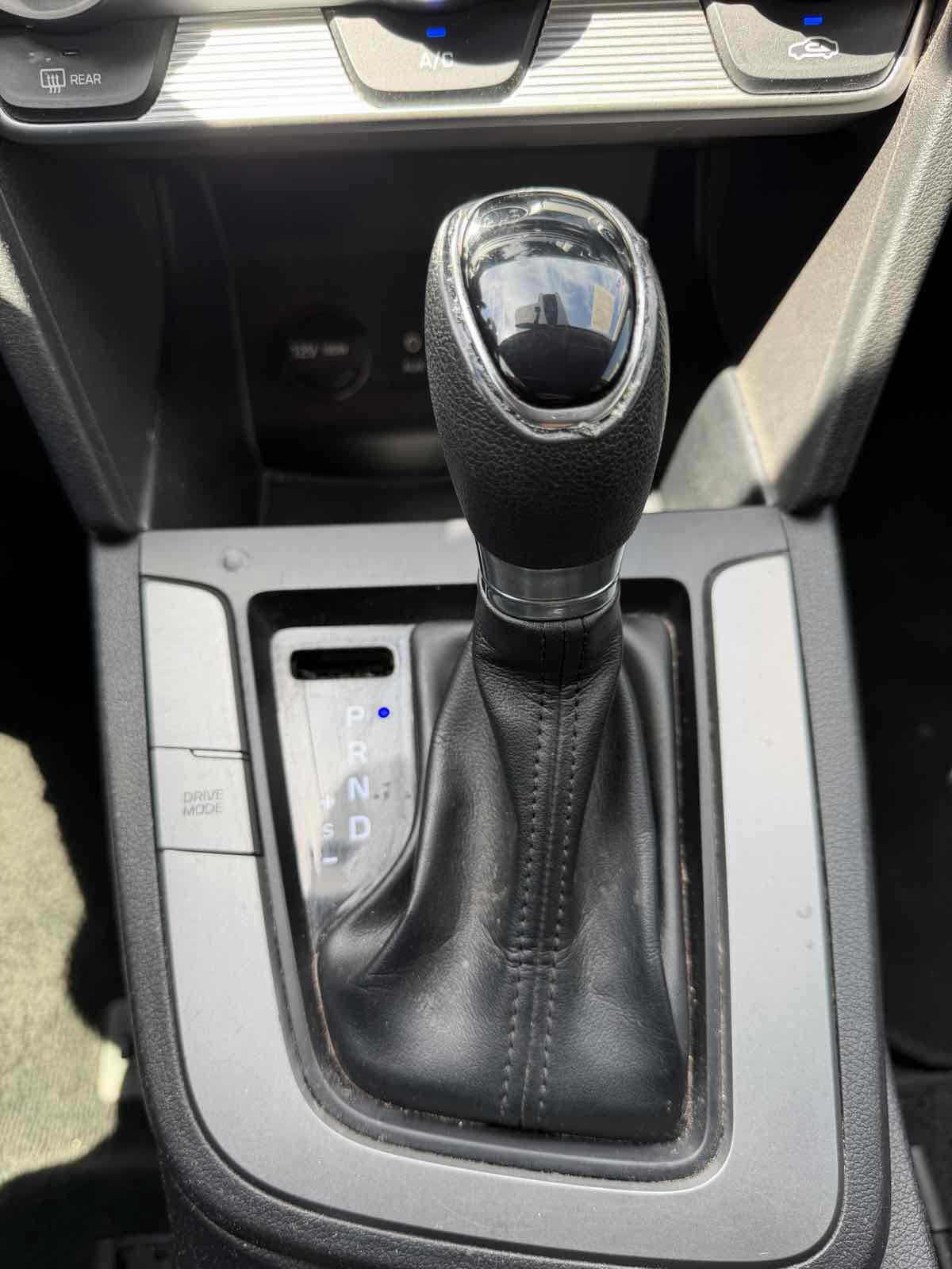 Used 2019 Hyundai Elantra SEL w/ Cargo Package FWD image 12