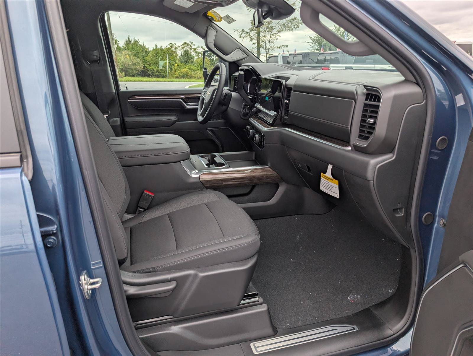 New 2026 Chevrolet Silverado 3500 LT w/ Safety Package AWD/4WD image 6