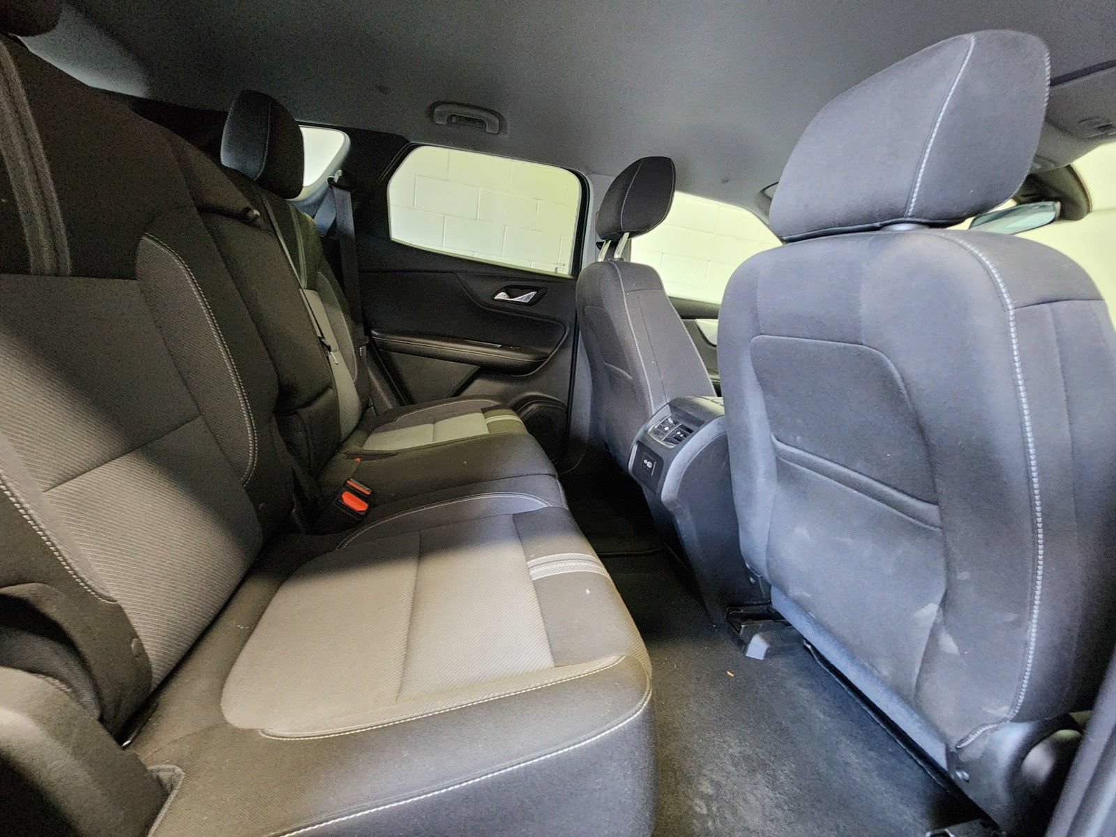 Used 2025 Chevrolet Blazer LT FWD image 21