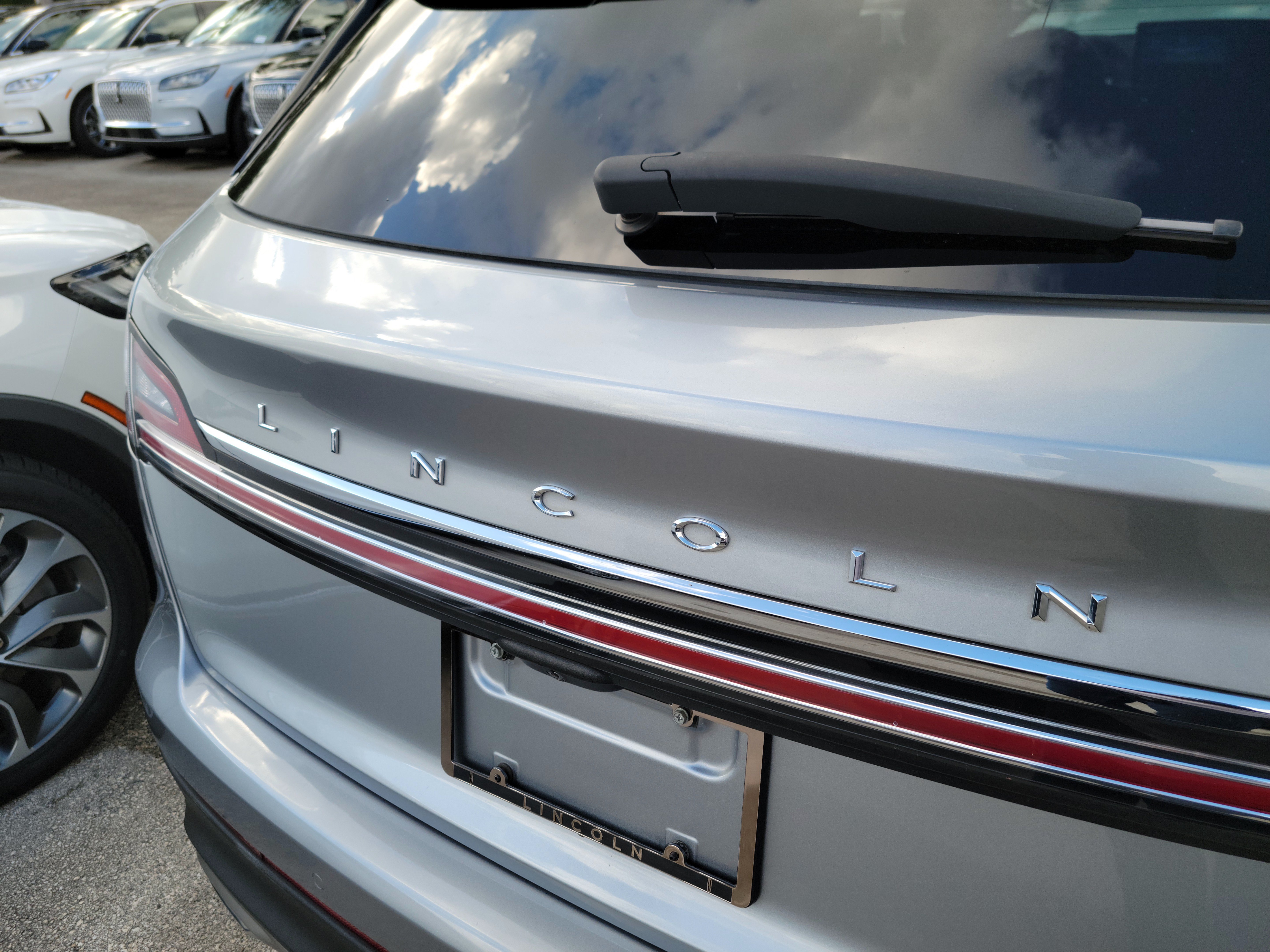 Certified 2023 Lincoln Nautilus AWD w/ Premium Package image 5