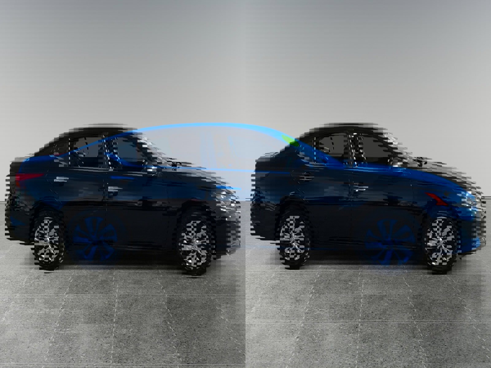 Used 2025 Nissan Altima 2.5 S image 6