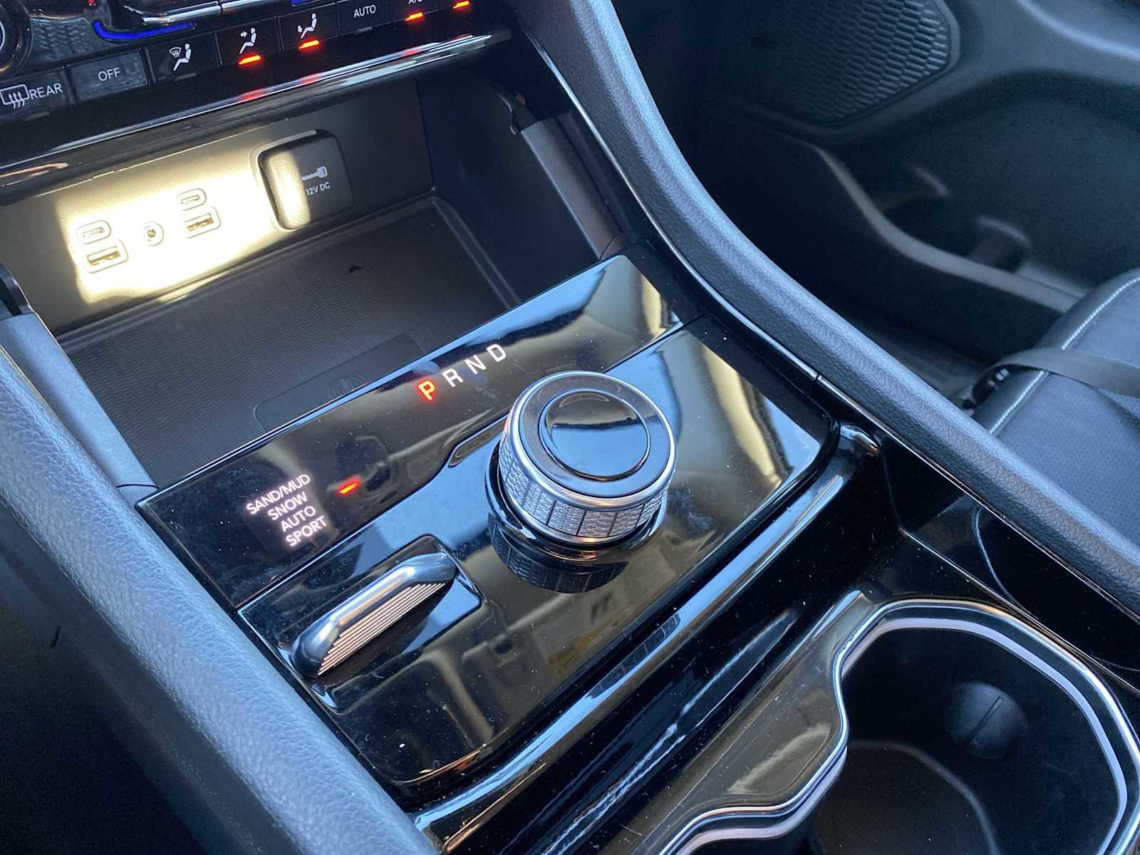 Certified 2023 Jeep Grand Cherokee Limited w/ Luxury Tech Group II image 18