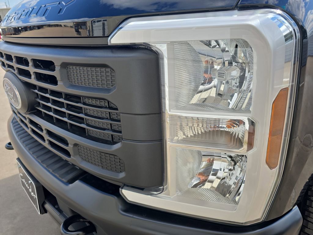 New 2026 Ford F350 XL w/ 360-Degree Camera Package image 28