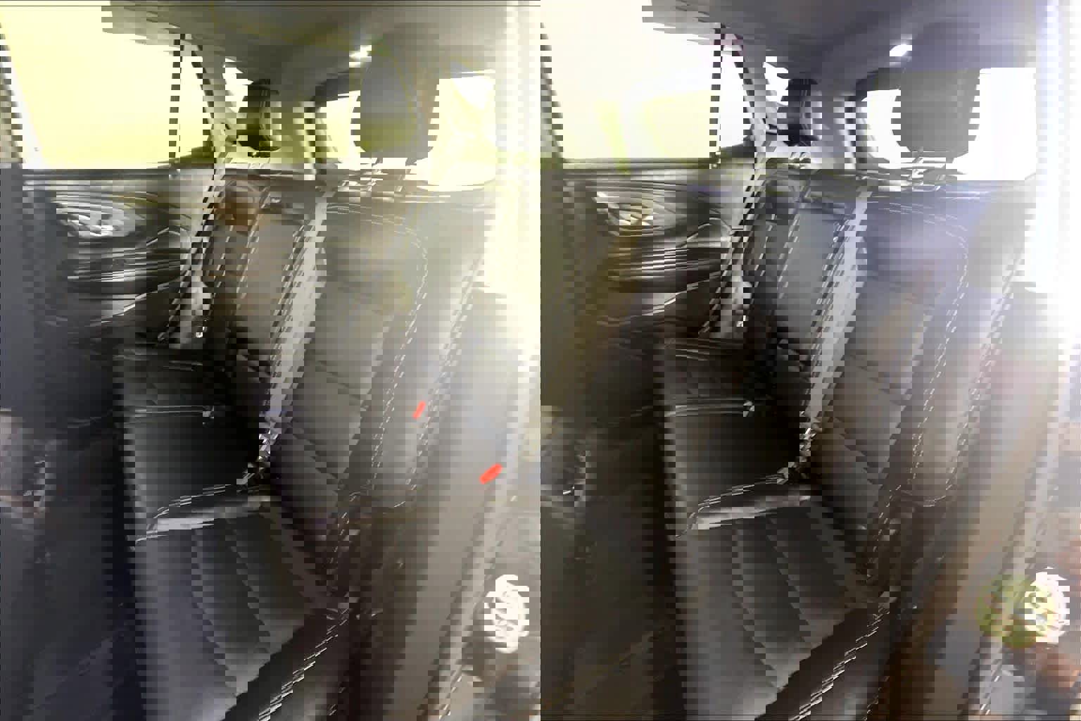 Used 2024 GMC Terrain SLT image 19