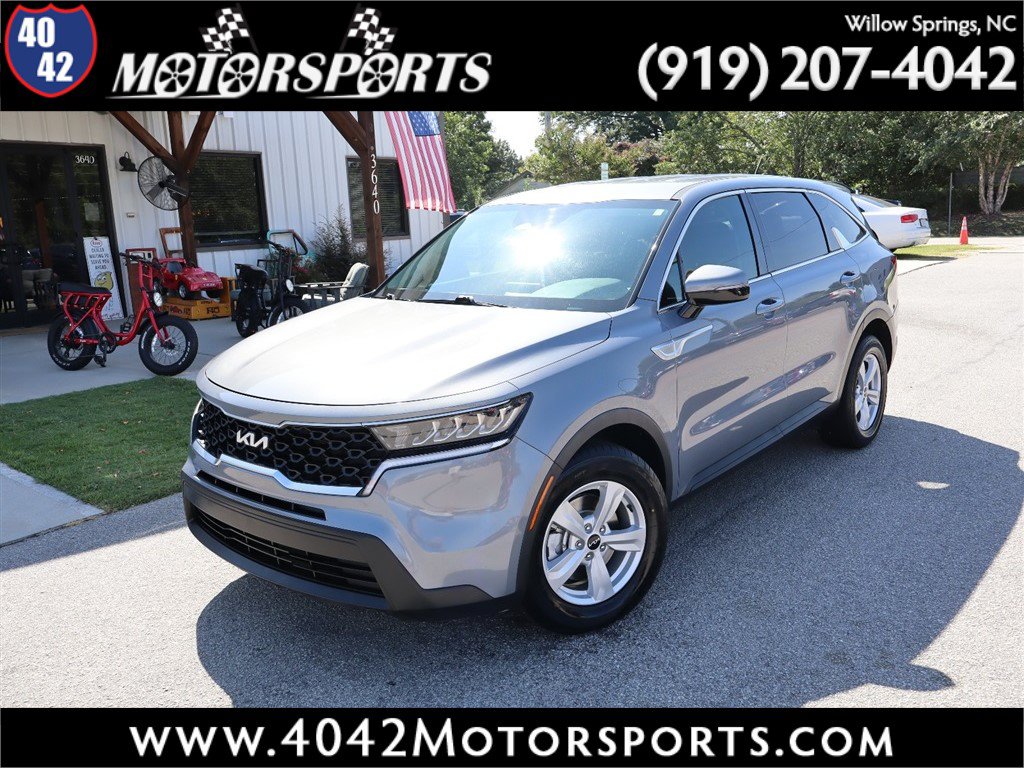 Used 2022 Kia Sorento LX