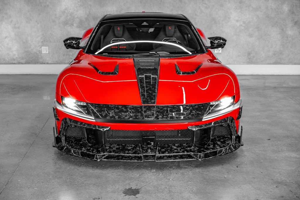 Used 2025 Ferrari 12Cilindri RWD image 3