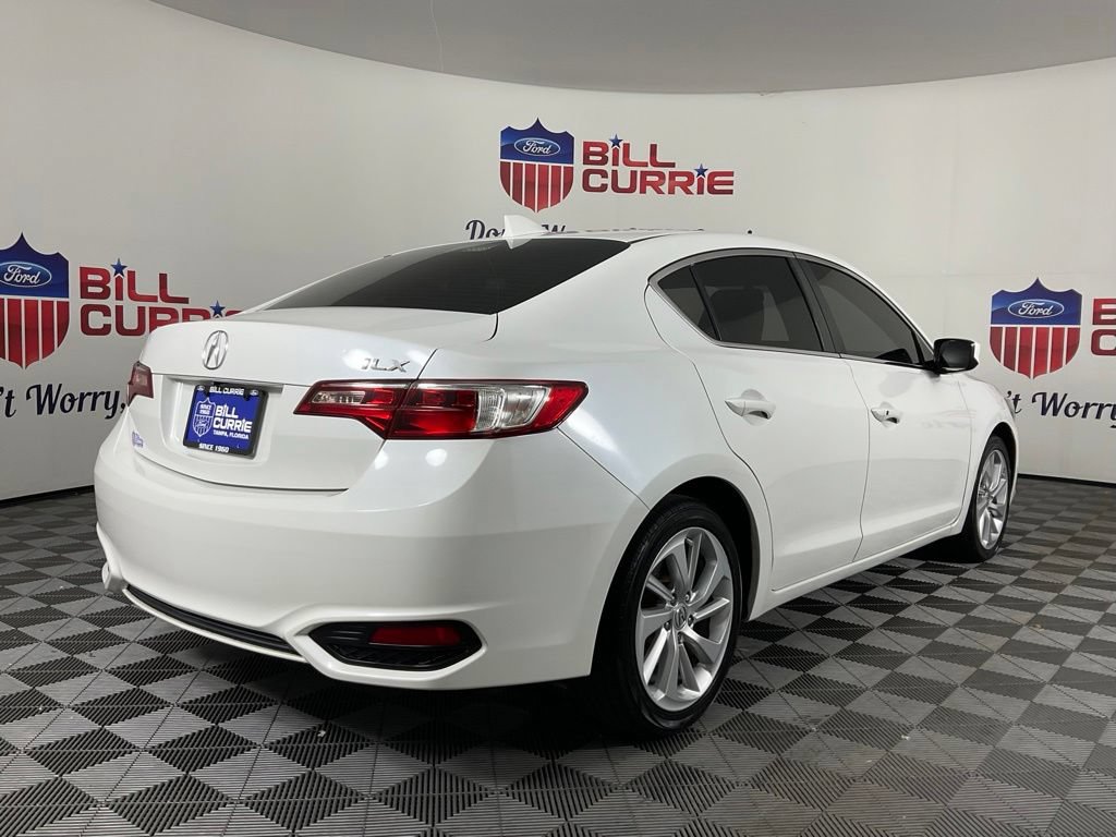 Used 2018 Acura ILX w/ AcuraWatch Plus Package FWD image 3