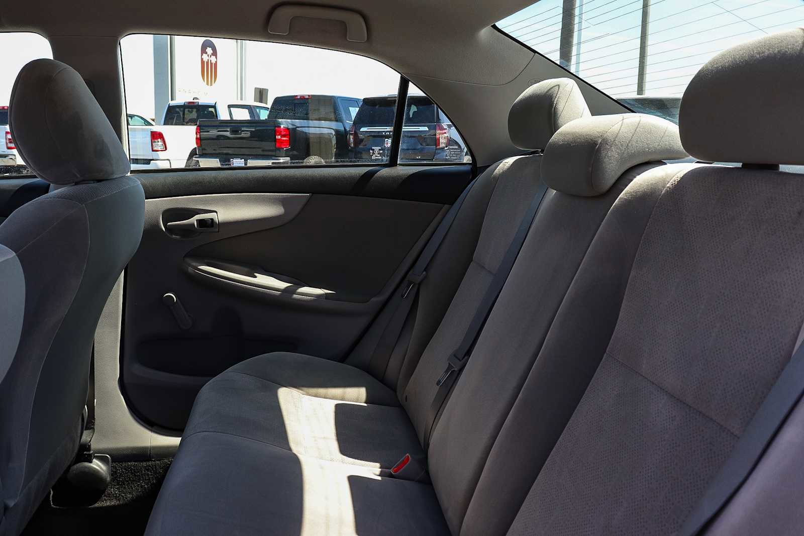 Used 2011 Toyota Corolla L image 19