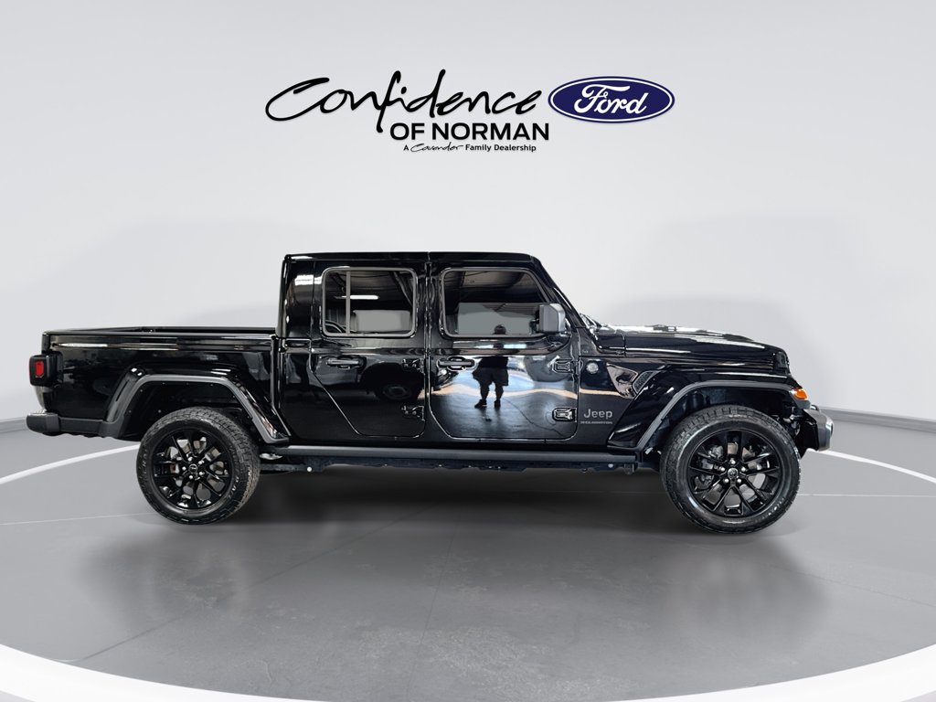 Used 2025 Jeep Gladiator Sport AWD/4WD image 10