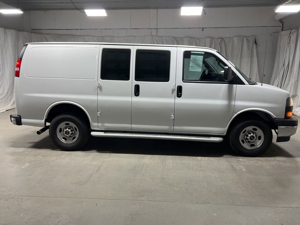 Used 2023 GMC Savana 2500 w/ Driver Convenience Package image 8