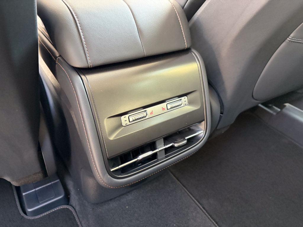 New 2026 Lincoln Nautilus Premier w/ Equipment Group 102A AWD/4WD image 51