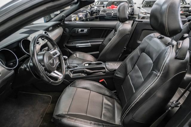 Used 2018 Ford Mustang Premium image 4