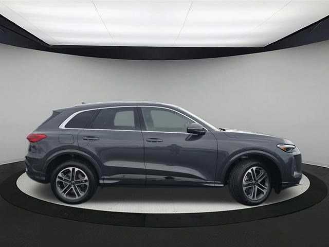 Certified 2025 Audi Q5 Premium w/ Convenience Package AWD/4WD image 8