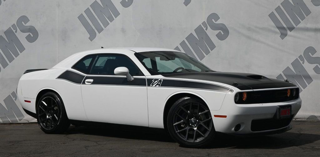 Used 2018 Dodge Challenger R/T w/ Quick Order Package 28P T/A RWD image 3