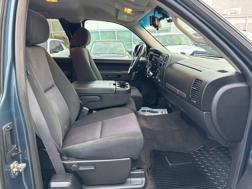 Used 2011 GMC Sierra 1500 SLE w/ Regional Value Package image 16