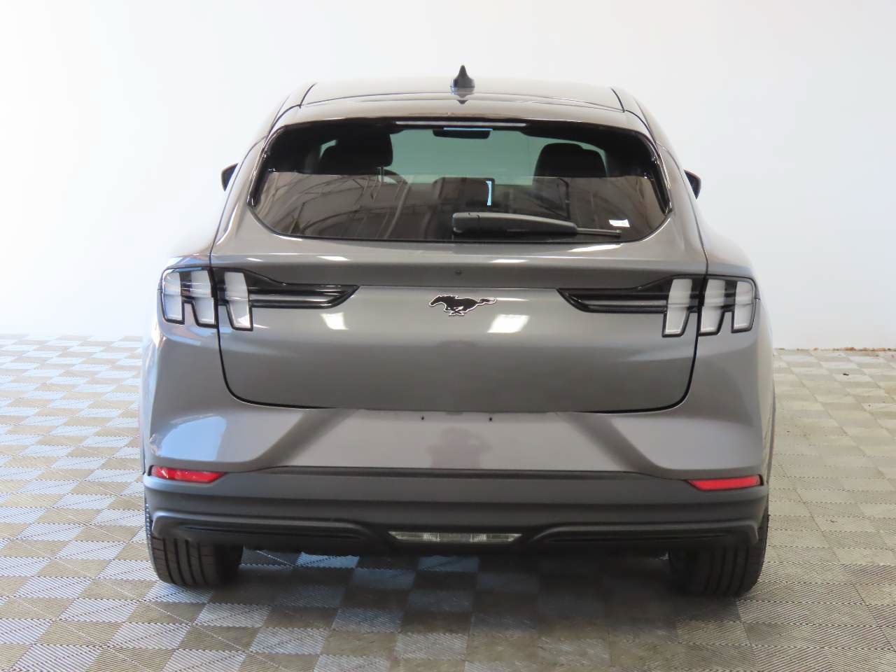 Used 2023 Ford Mustang Mach-E Select RWD image 4