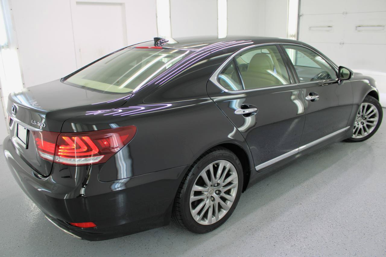 Used 2017 Lexus LS 460 w/ Comfort Package RWD image 30