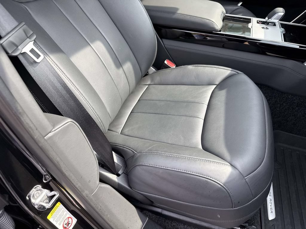 Used 2024 Land Rover Range Rover Autobiography AWD/4WD image 28