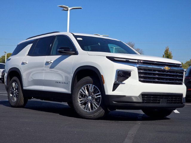 New 2027 Chevrolet Traverse LT w/ Driver Confidence Package FWD image 2