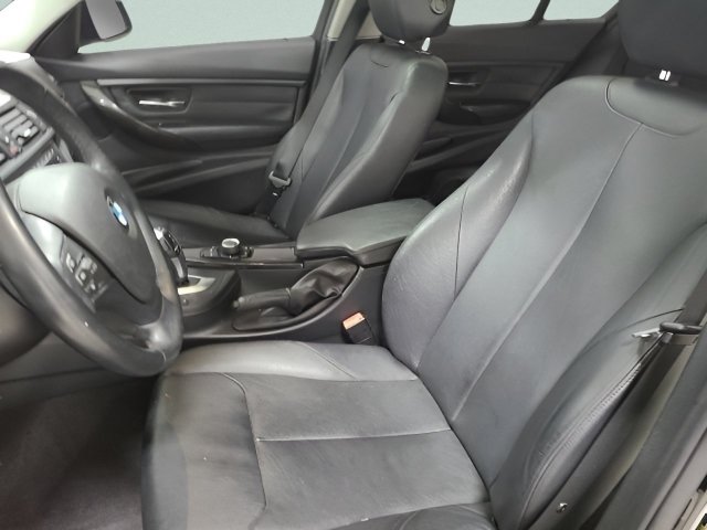 Used 2015 BMW 320i xDrive Sedan AWD/4WD image 20
